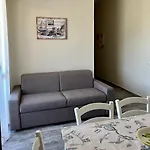 Rosa Apartment